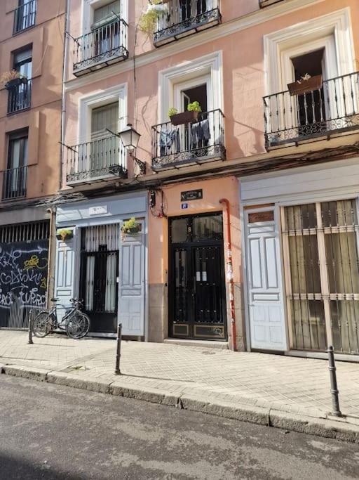 Mediodia Chica Apartamento Tipo Loft En La Latina Apartman Madrid Kültér fotó