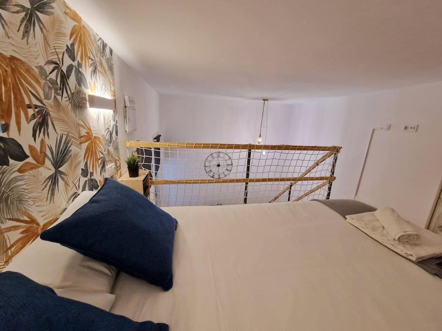 Mediodia Chica Apartamento Tipo Loft En La Latina Apartman Madrid Kültér fotó