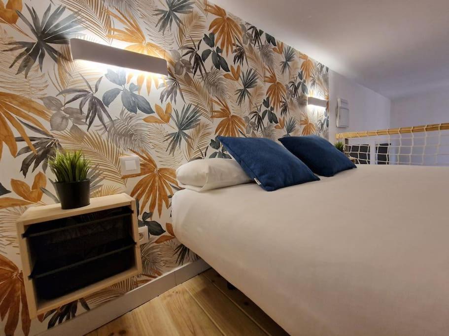 Mediodia Chica Apartamento Tipo Loft En La Latina Apartman Madrid Kültér fotó