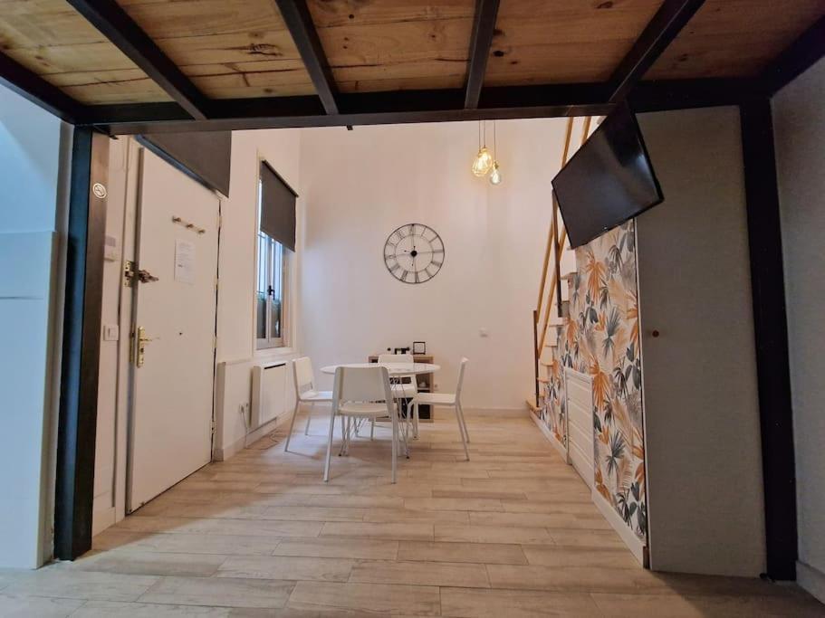 Mediodia Chica Apartamento Tipo Loft En La Latina Apartman Madrid Kültér fotó